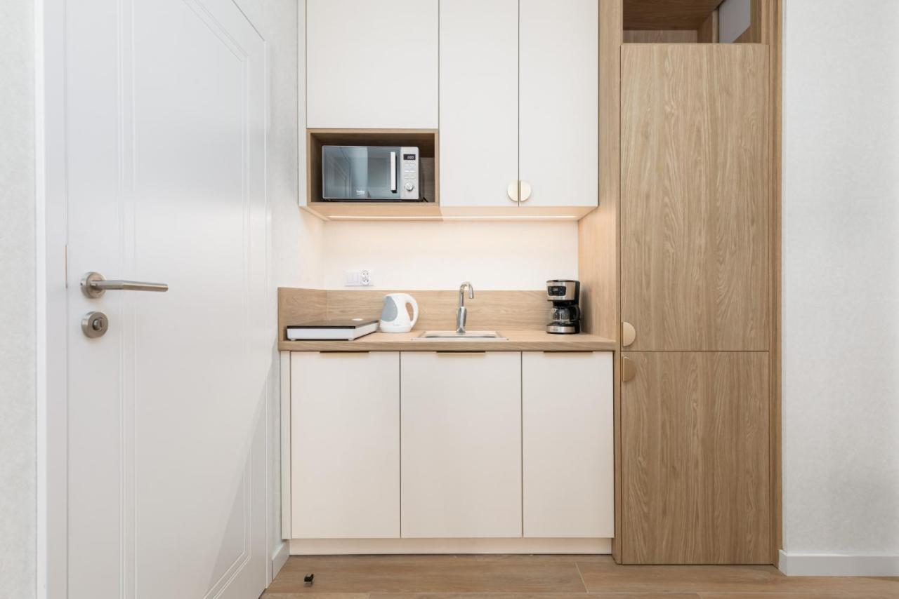 Rent Like - Bel Mare F302