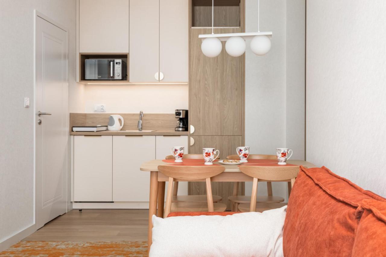 Rent Like - Bel Mare F302 *